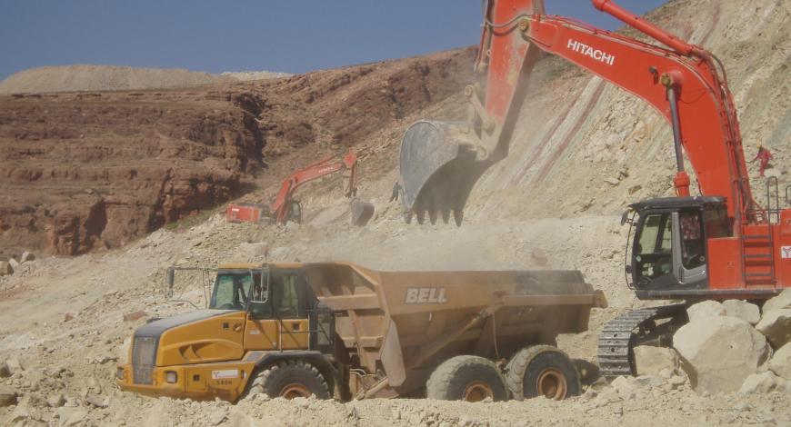 Chantier de terrassement de l’autoroute Chichaoua-Argana au Maroc