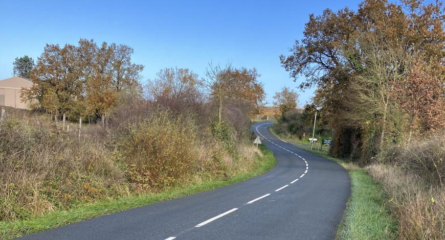 Route départementale 111, dans le Maine-et-Loire