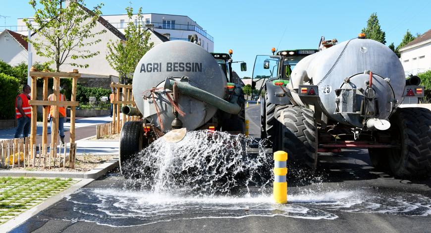 Saint-Nazaire innove avec une chaussée 100 % perméable sur voirie lourde