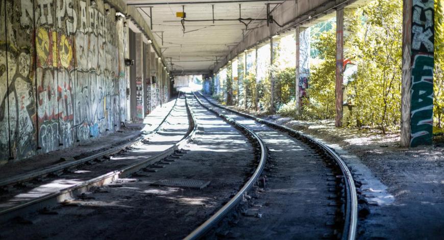 Un entretien insuffisant des infrastructures entraîne des une dégradation précoce des équipements