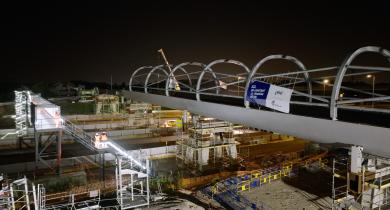 Grand Paris Express : un viaduc franchit les autoroutes A1 et A3 pour la ligne 17