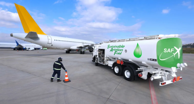 Les carburants d'aviation durables (CAD) ou sustainable aviation fuels (SAF) sont essentiels pour réduire les émissions de CO2 du transport aérien