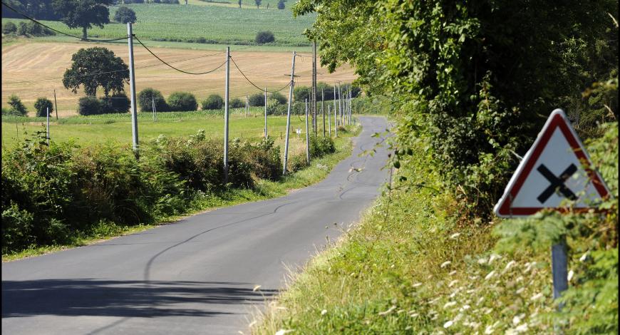 Réfection d’une route départementale (Calvados) par Colas Île-de-France Normandie.  