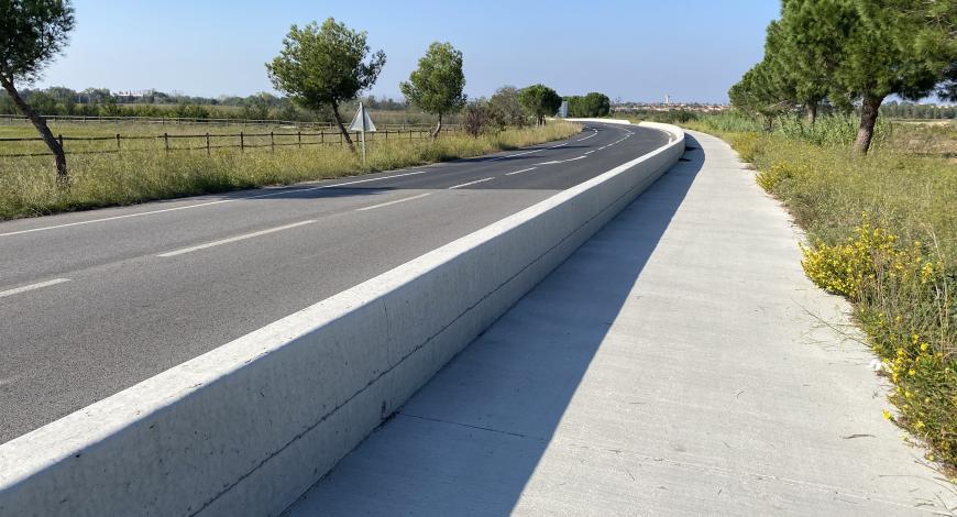 Piste cyclable en béton compacté routier (BCR)