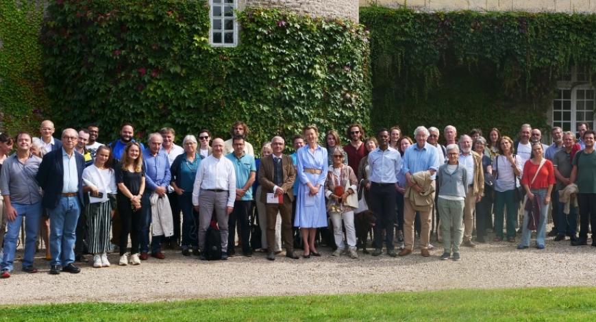 D’un château l’autre... groupe réuni à Tocqueville en 2023