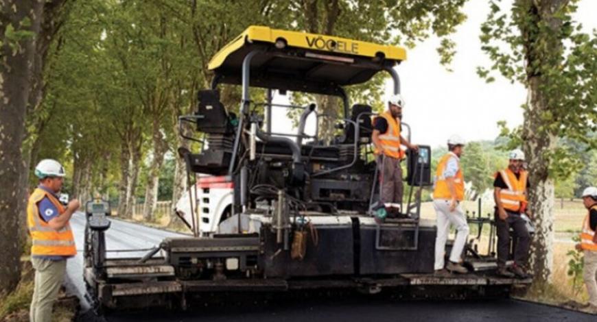 Travaux sur une route départementale au nord-ouest de Toulouse