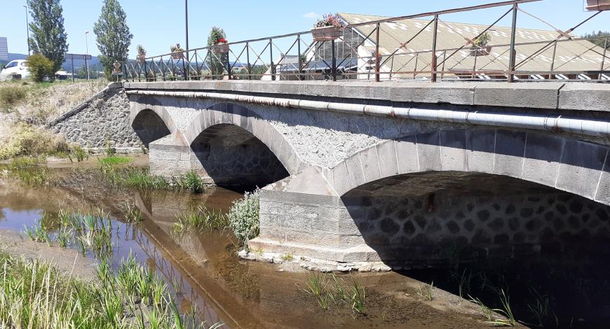 Réparation du pont de Ressac à Saugues sur la RD 589