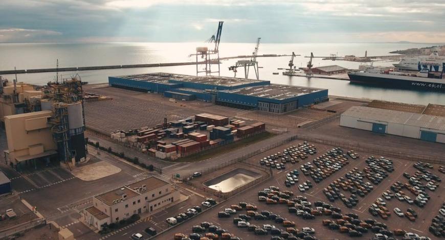 Le projet de plateforme multimodale du port de Sète permettra de transborder des remorques de poids lourds sur les voies ferroviaires