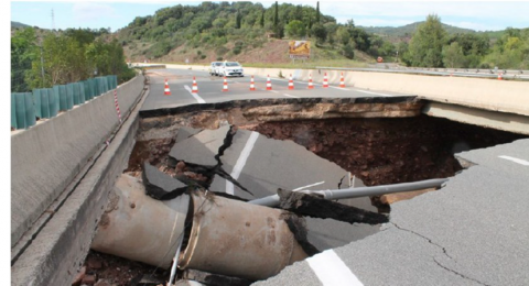 Effondrement d’une buse sur l’A75 à Lodève en septembre 2015