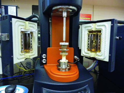 Essais DSR au laboratoire central Colas Solutions à Cincinnati (Ohio – États-Unis). Essais DSR au laboratoire central Colas Solutions à Cincinnati (Ohio – États-Unis).