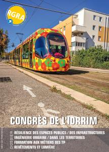 Tramway ligne 2 et piste cyclable sur l’avenue de la Justice de Castelnau à Montpellier