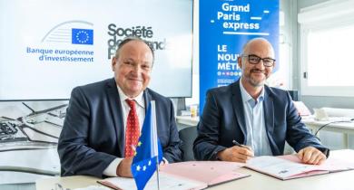 Ambroise Fayolle (à gauche), vice-président de la BEI, et Jean-François Monteils (à droite), président du directoire de la Société des Grands Projets (SGP)