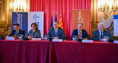 Signature du volet mobilité du contrat de plan État-région 2021-2027