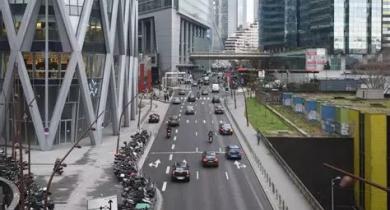 Double circulation sur tout le tracé du boulevard de la Défense à Nanterre