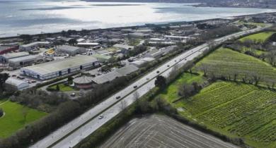 Nouvelle technique de traitement des chaussées en béton expérimentée sur un tronçon de route au Royaume-Uni