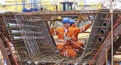 La Construction 4.0 consiste à réinventer l’industrie du BTP pour répondre aux grands défis du secteur. Moyennant certaines précautions, la prévention et les conditions de travail devraient s’en trouver améliorées.